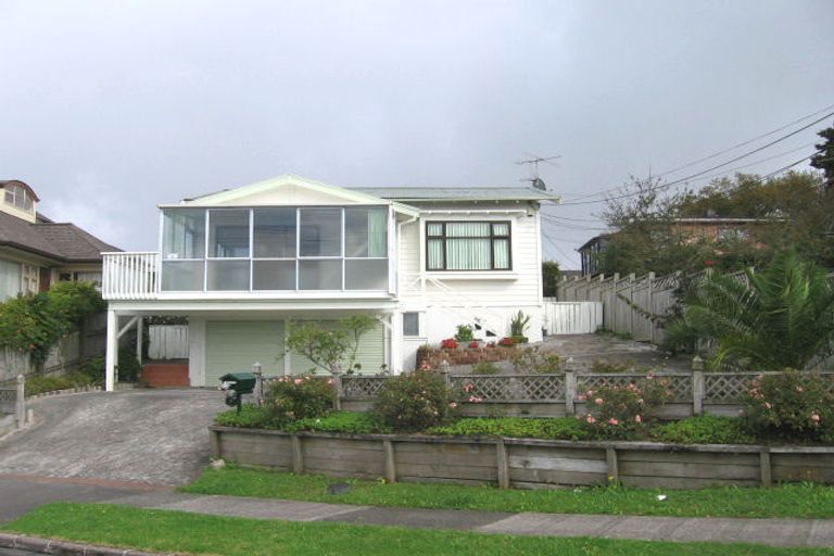 Photo of property in 7 Huka Road, Birkenhead, Auckland, 0626