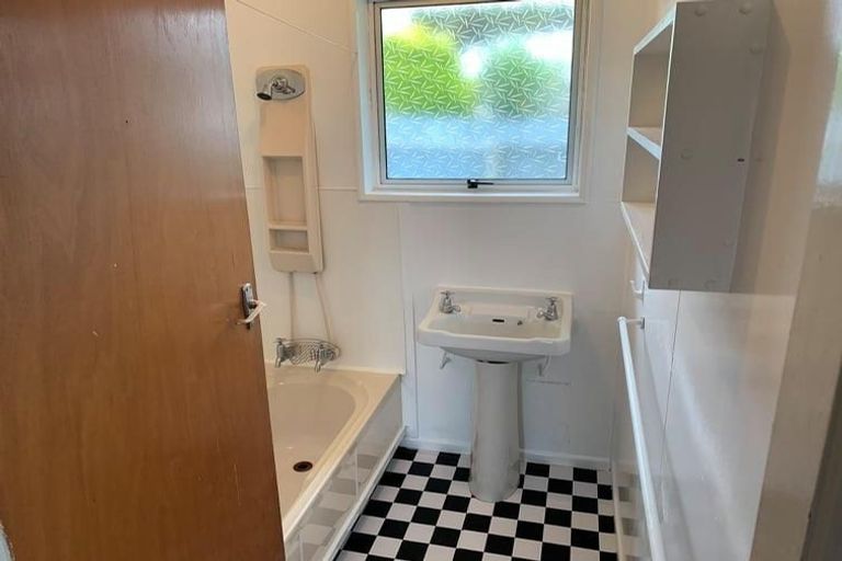 Photo of property in 10 Burns Street, Kew, Invercargill, 9812