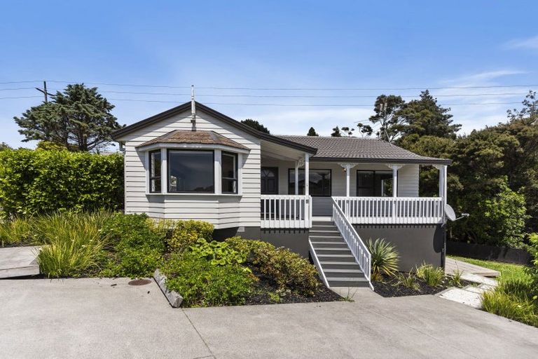 Photo of property in 42 Anne Mclean Drive, Bayview, Auckland, 0629