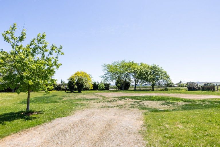 Photo of property in 670 Swamp Road, Puketapu, Napier, 4183