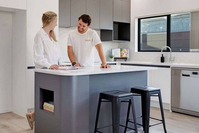 Photo of property in 1 Lamont Place, Waikanae, 5036