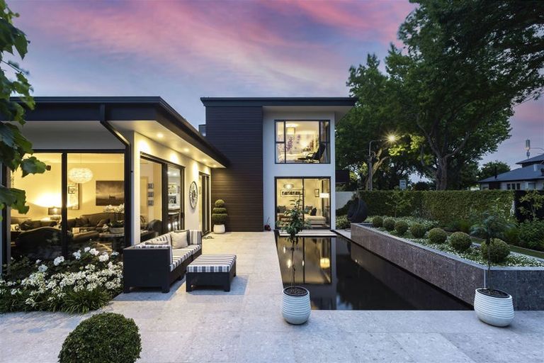 Photo of property in 416 Papanui Road, Papanui, Christchurch, 8053