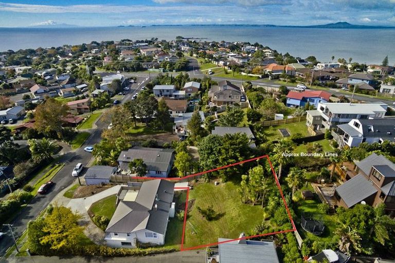 Photo of property in 22a Hebron Road, Waiake, Auckland, 0630