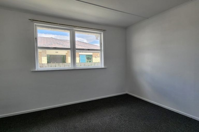 Photo of property in 26 Martin Road, Manurewa, Auckland, 2102