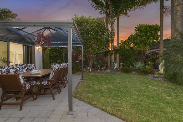 Photo of property in 16 Bermuda Drive, Papamoa Beach, Papamoa, 3118