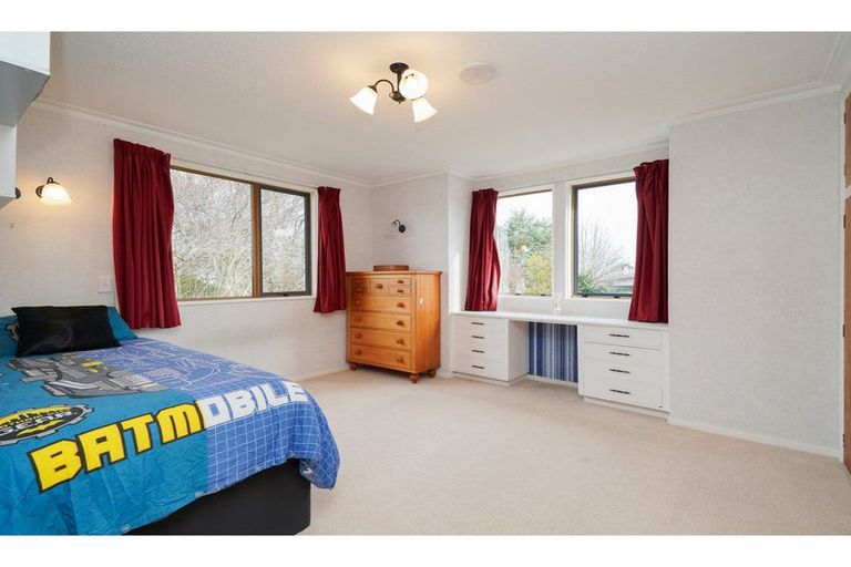 Photo of property in 27 Kildare Drive, Waikiwi, Invercargill, 9810