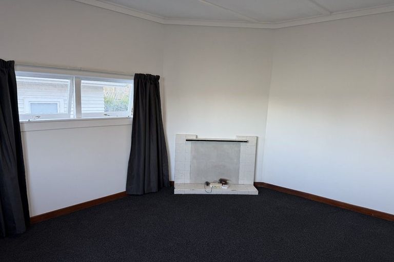 Photo of property in 113 Mangorei Road, Merrilands, New Plymouth, 4312