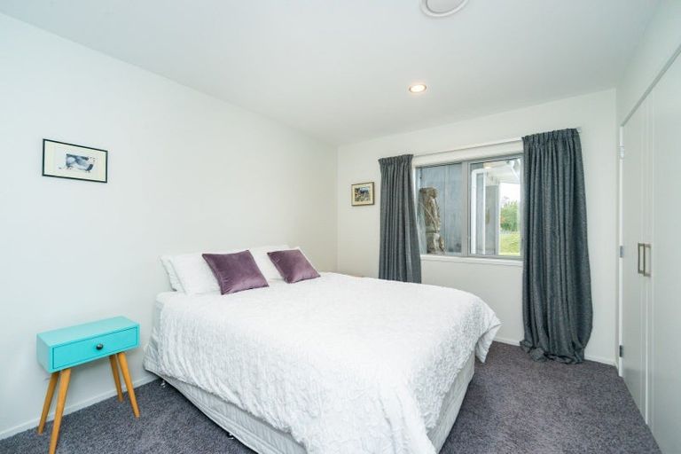 Photo of property in 74 Polson Hill Drive, Aokautere, Palmerston North, 4471