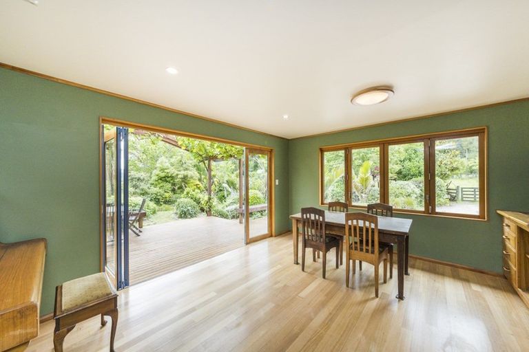 Photo of property in 136 Pohangina Valley Road East, Ashhurst, 4884