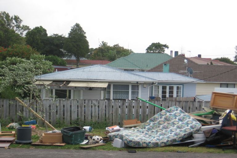 Photo of property in 3 Barbary Avenue, Kelston, Auckland, 0602