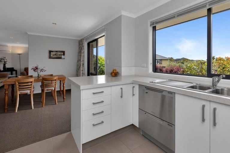 Photo of property in 36 Kowi Lakes Drive, One Tree Point, 0118