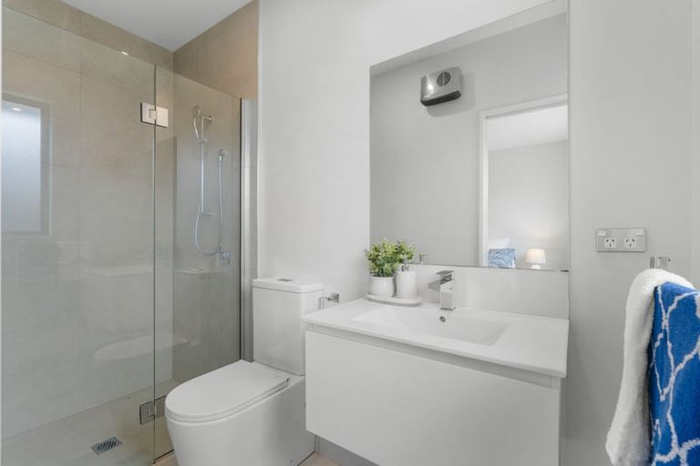 Photo of property in 11 Little Gem Road, Hornby, Christchurch, 8025