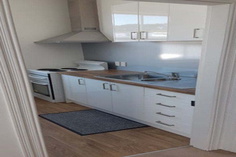 Photo of property in 22 Wilson Street, Newtown, Wellington, 6021