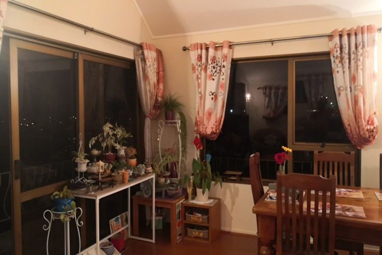 Photo of property in 1 Wisteria Way, Mairangi Bay, Auckland, 0630