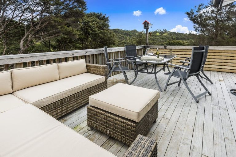 Photo of property in 339a Glenvar Road, Long Bay, Auckland, 0630