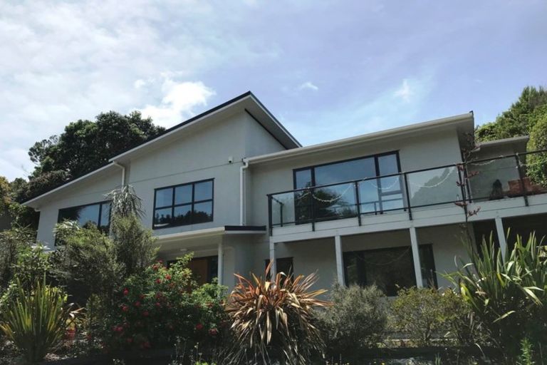 Photo of property in 3 Atahu Grove, Tirohanga, Lower Hutt, 5010