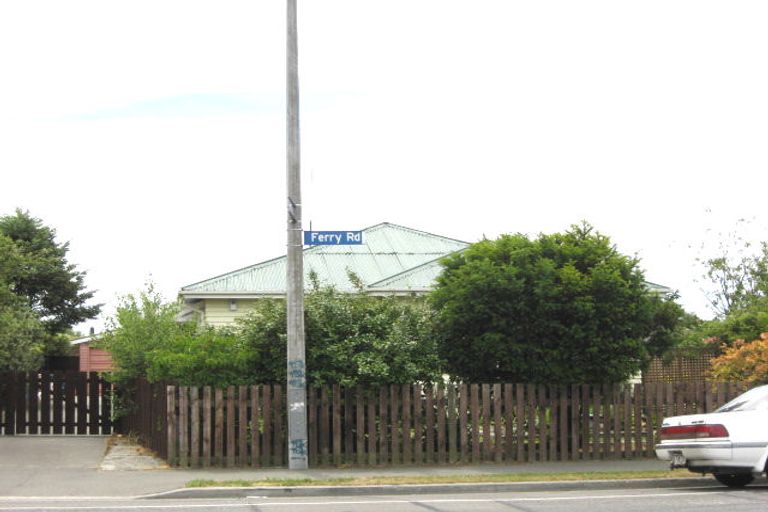 Photo of property in 2/649 Ferry Road, Woolston, Christchurch, 8023