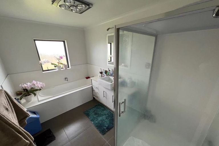 Photo of property in 2 Hector Drive, Rototuna North, Hamilton, 3210