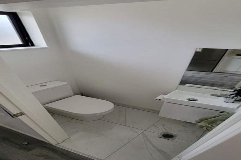 Photo of property in 138b Tiriwa Drive, Massey, Auckland, 0614