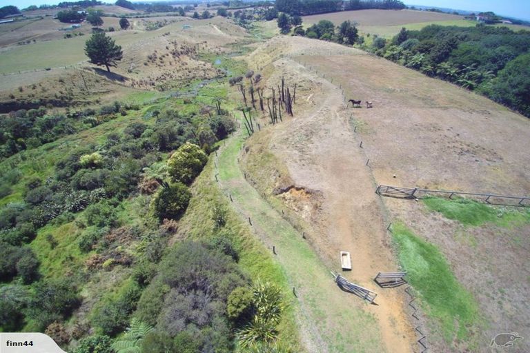 Photo of property in 186 Creamery Road, Pollok, Waiuku, 2683