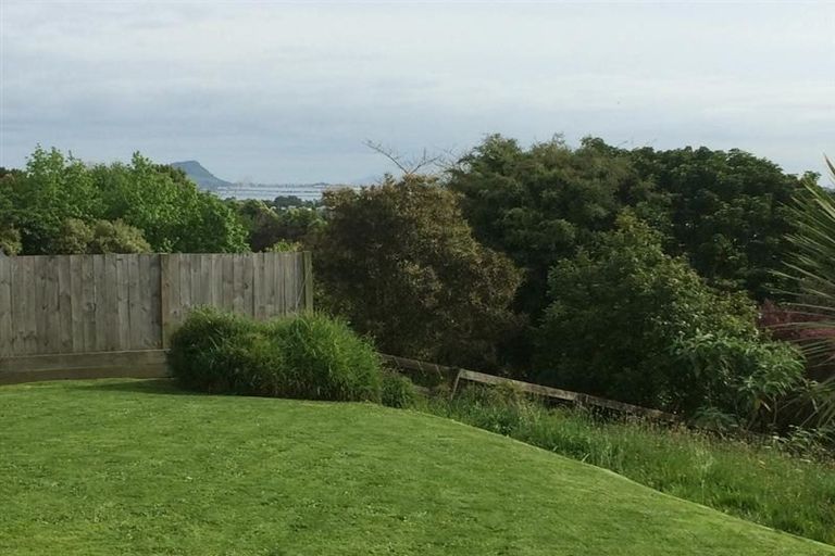 Photo of property in 2 Wade Place, Welcome Bay, Tauranga, 3175