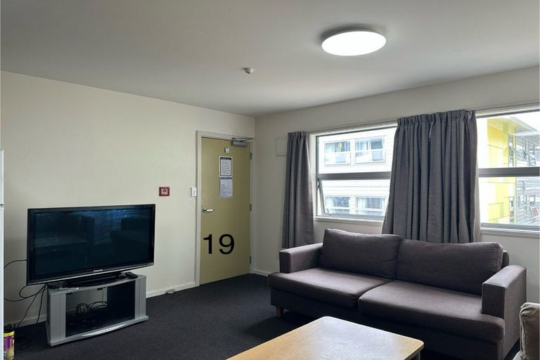 Photo of property in Drummond Street Flats, 19/19 Drummond Street, Mount Cook, Wellington, 6021