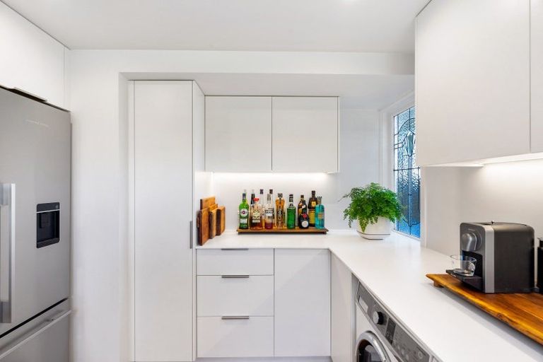 Photo of property in 118a Vigor Brown Street, Napier South, Napier, 4110