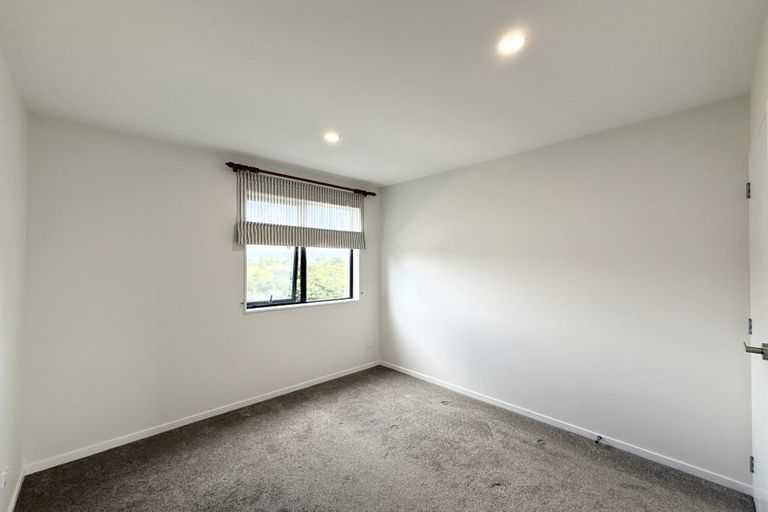 Photo of property in 30b Tudor Road, Henderson, Auckland, 0610