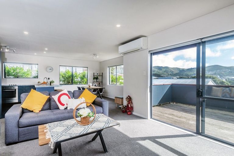 Photo of property in 4 Tarawera Road, Johnsonville, Wellington, 6037