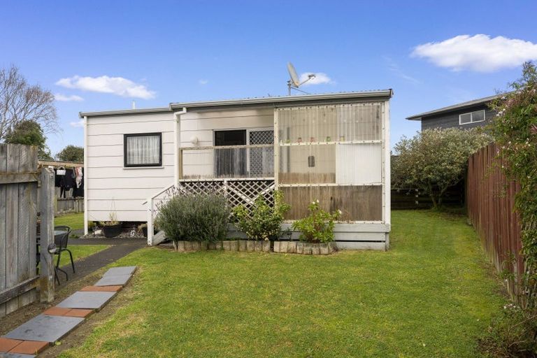 Photo of property in 9 Spackman Crescent, Paraparaumu, 5032