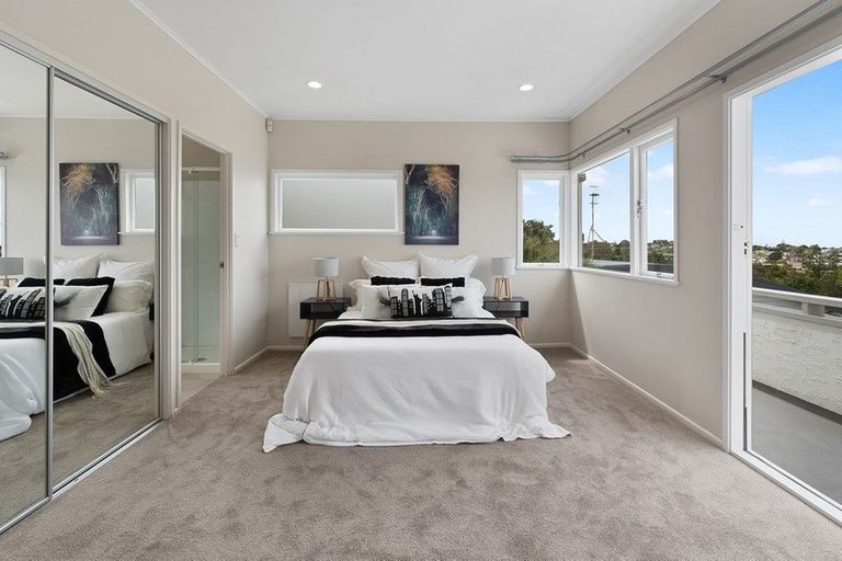 Photo of property in 14 Bank Street, Hillcrest, Auckland, 0627