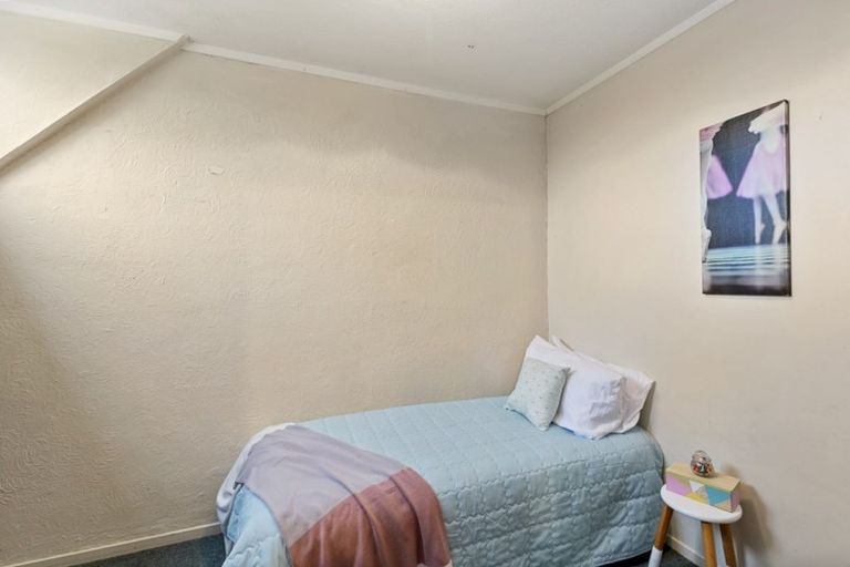 Photo of property in 31-33 Mana Avenue, Titahi Bay, Porirua, 5022