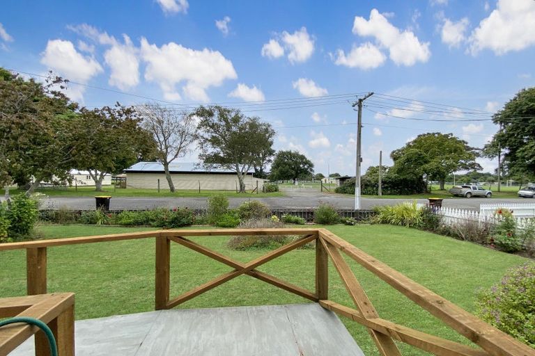 Photo of property in 15 Neptune Street, Dannevirke, 4930