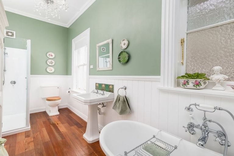 Photo of property in 14 Exeter Street, Waimate, 7924