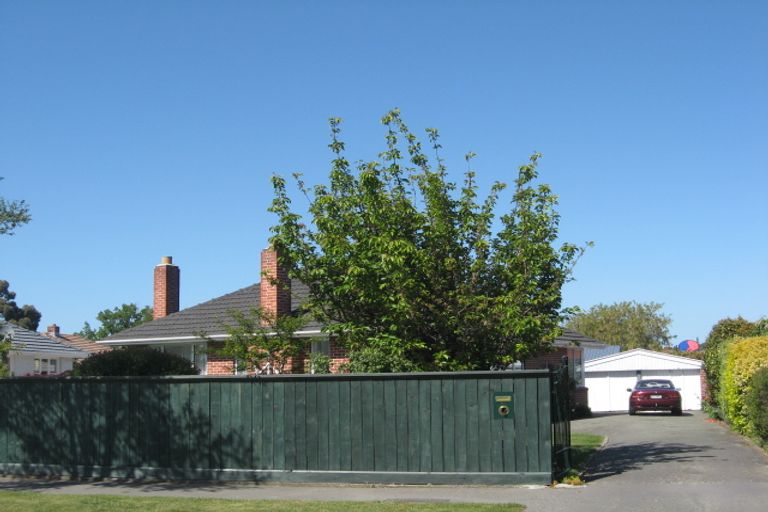 Photo of property in 32 Wilton Crescent, Bishopdale, Christchurch, 8053