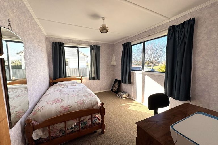 Photo of property in 24 Lanark Street, Balclutha, 9230