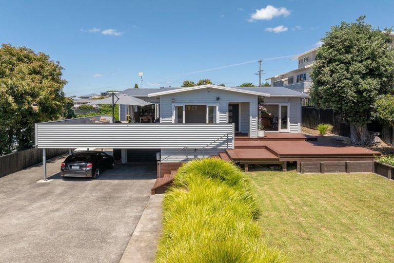 Photo of property in 57 Seaview Road, Otumoetai, Tauranga, 3110