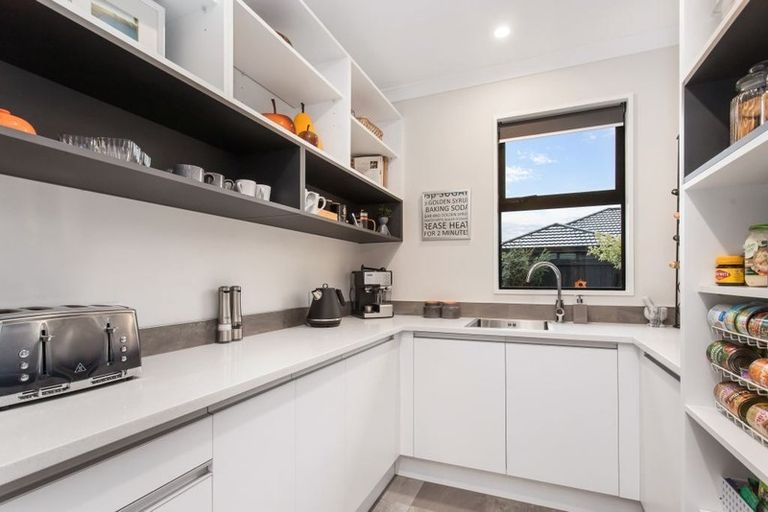 Photo of property in 10 Mckerrow Street, Marshland, Christchurch, 8083