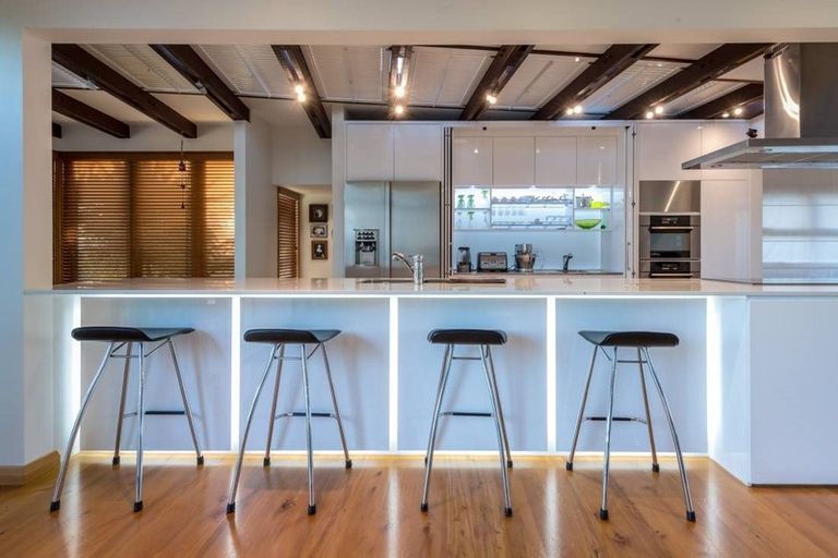 Photo of property in 11 Clifton Road, Browns Bay, Auckland, 0630