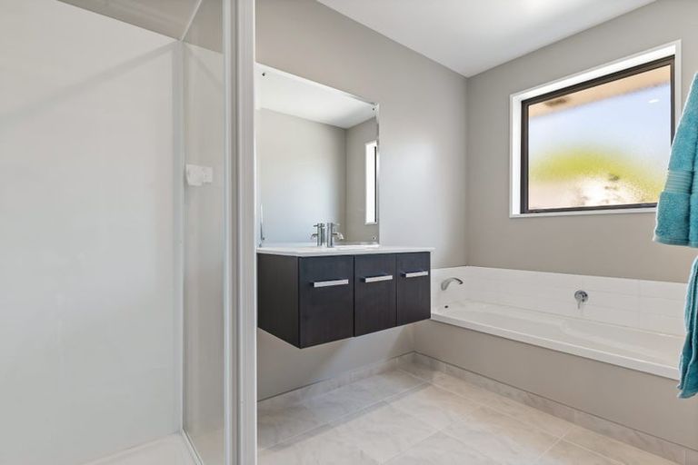 Photo of property in 7 Binyon Place, Rolleston, 7614