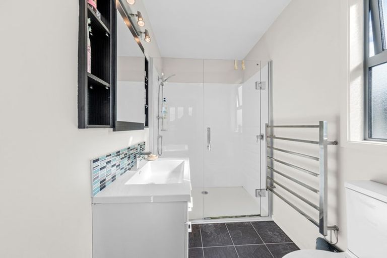 Photo of property in 14e Maple Crescent, Whalers Gate, New Plymouth, 4310