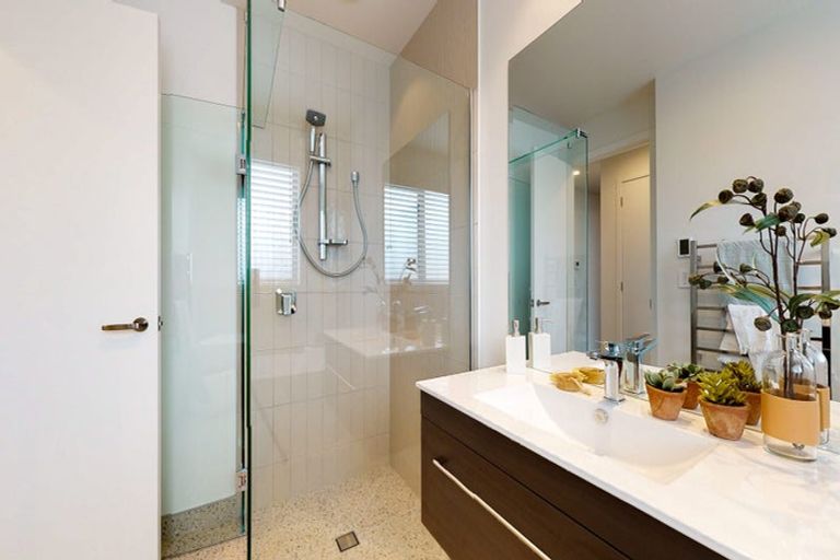 Photo of property in 7 Awatea Drive, Whitianga, 3510