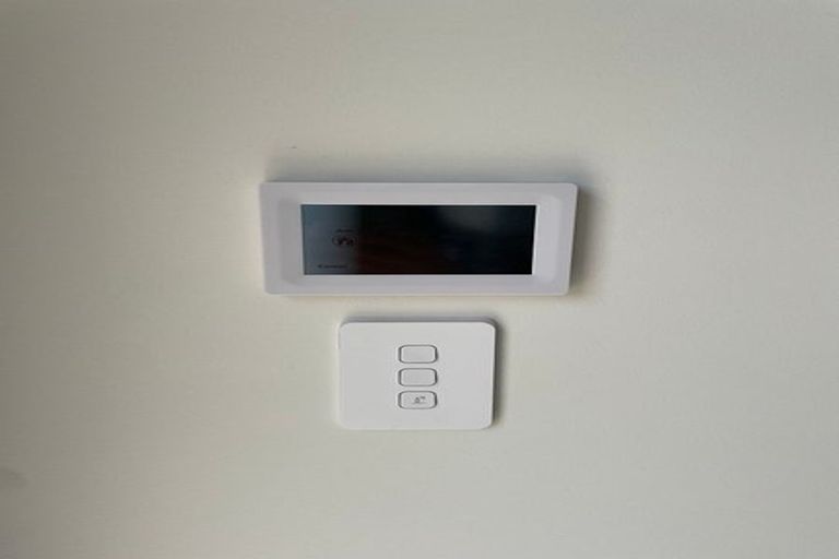 Photo of property in 2 Cutfield Lane, Kumeu, 0810