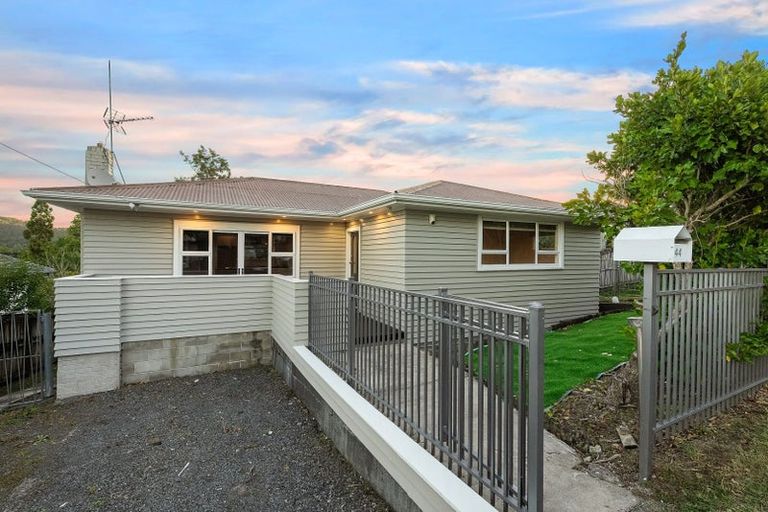 Photo of property in 44 Glengarry Road, Glen Eden, Auckland, 0602