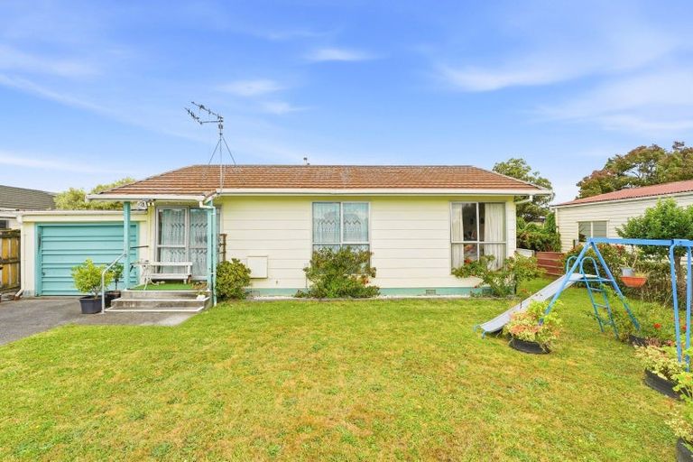 Photo of property in 8 Cascade Crescent, Westbrook, Palmerston North, 4412