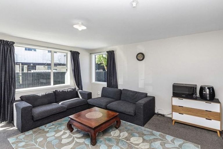 Photo of property in 3/25 Whitmore Street, Edgeware, Christchurch, 8013