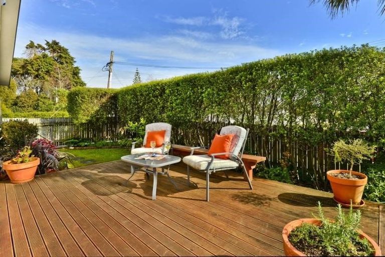 Photo of property in 283 Royal Road, Massey, Auckland, 0614