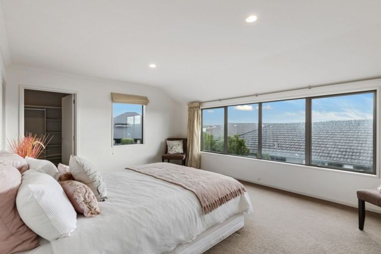 Photo of property in 23 Foresters Crescent, Parklands, Christchurch, 8083