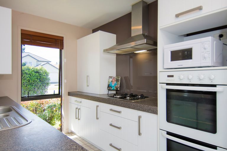 Photo of property in 14 Glenmonarch Place, Pyes Pa, Tauranga, 3112