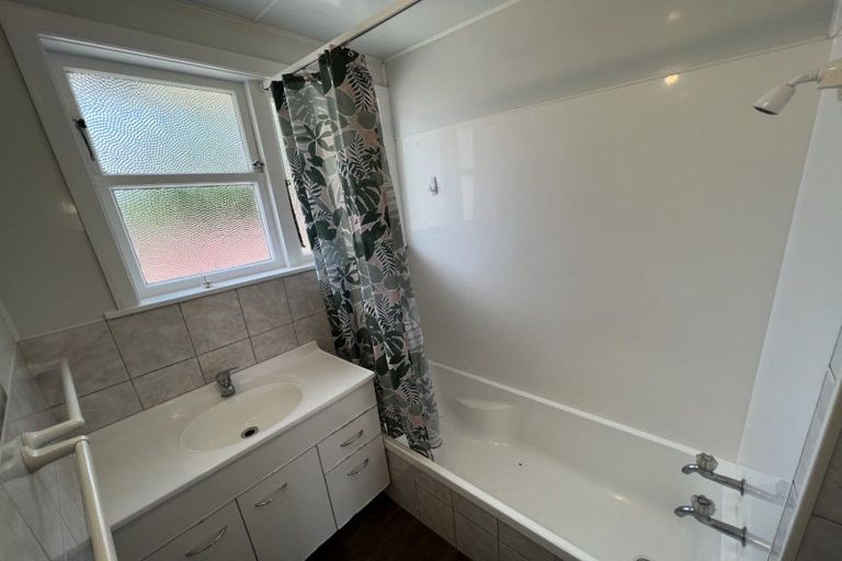 Photo of property in 15 Manawatu Street, Hokowhitu, Palmerston North, 4410